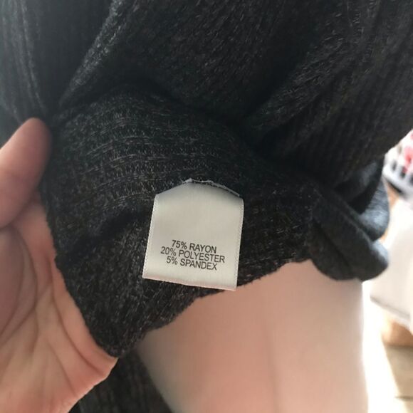 Harlowe and Graham waffle knit oversized sweater top - Picture 6 of 6